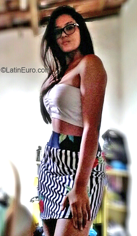 Date this attractive Brazil girl Joana from Desterro BR11053