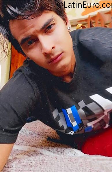 Date this funny Venezuela man Victor from Caracas VE3028