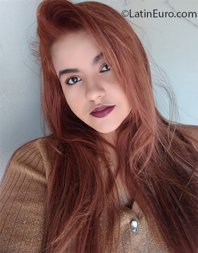 Date this georgeous Brazil girl Thatia from Sao Paulo BR11083