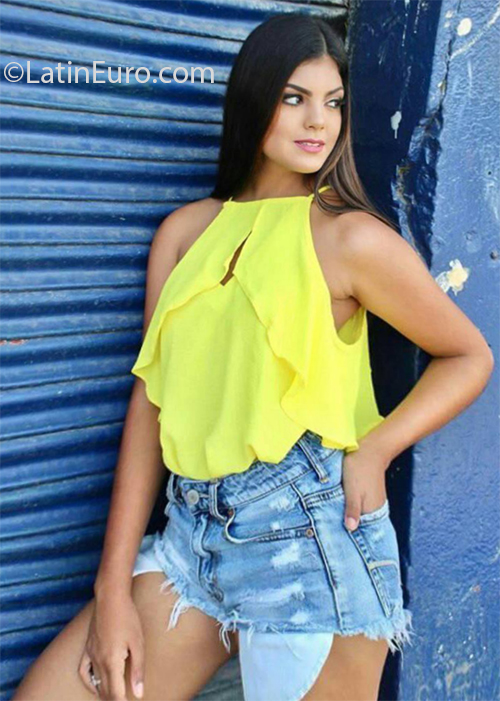 Date this nice looking Venezuela girl Marlen from Barquisimeto VE3435