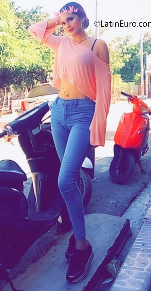 Date this delightful Dominican Republic girl Elena from Santo Domingo DO37727