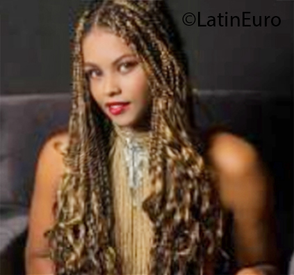 Date this lovely Colombia girl Sofia from Bogota CO27046