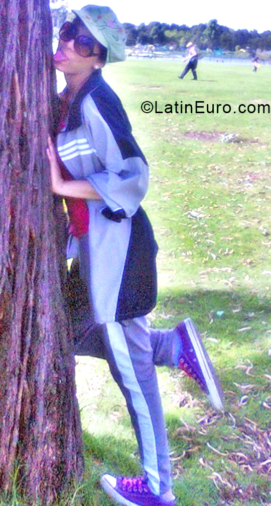 Date this hard body Colombia girl Alejandra from Bogota CO27113