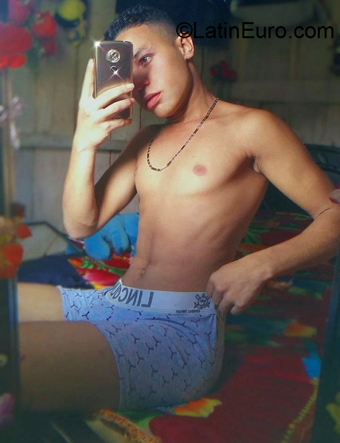 Date this passionate Colombia man Didier from Medellin CO27212