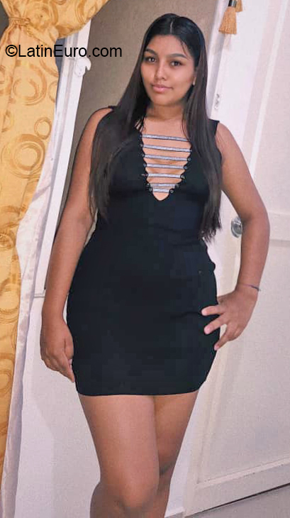 Date this voluptuous Colombia girl Jenny from Cali CO27214