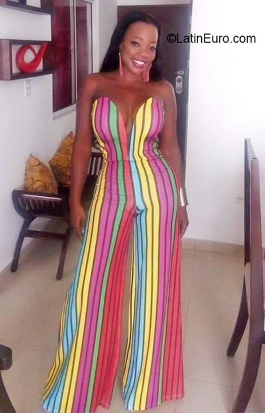 Date this funny Colombia girl Stefania from Cali CO27262