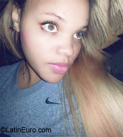 Date this passionate Dominican Republic girl Jessica from Santo Domingo DO38055