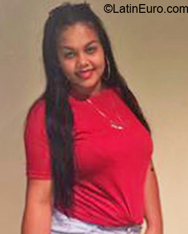 Date this lovely Dominican Republic girl Mari from Santiago DO38062