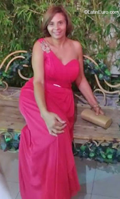 Date this fun Dominican Republic girl Antonia from Santiago DO38466