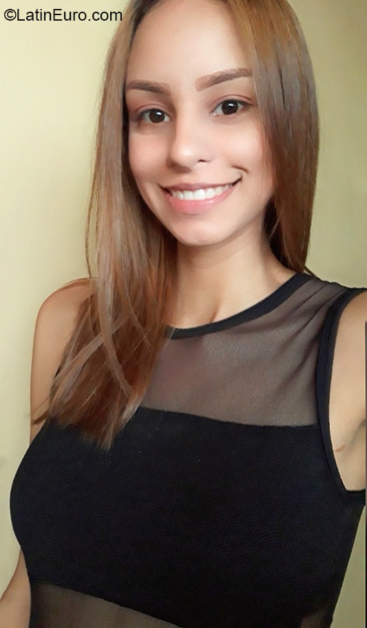 Date this funny Venezuela girl Remar from Barinas VE3247