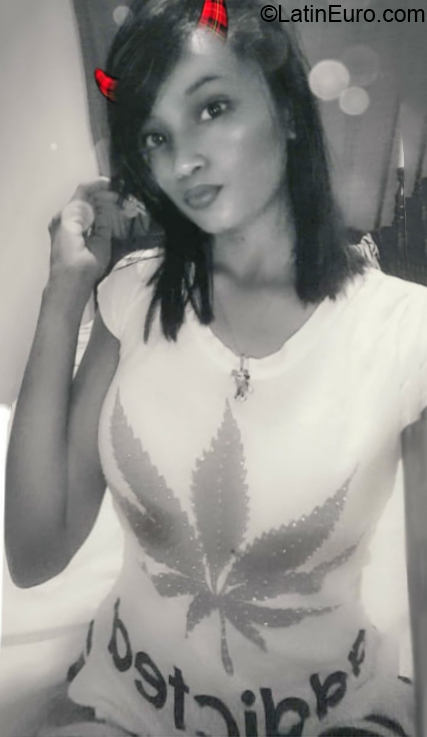 Date this cute Dominican Republic girl Eli from Santo Domingo DO38286