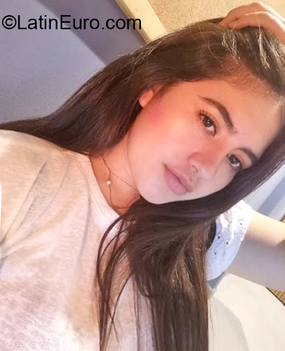 Date this stunning Mexico girl Itzel from Mexico City MX1923