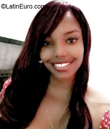 Date this young Colombia girl Luz Mar from Cali CO27845