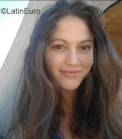 Date this young Colombia girl Kari from Cucuta CO27928