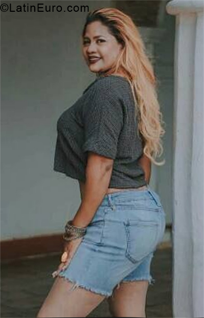 Date this passionate Venezuela girl Lismery from Coro VE3366