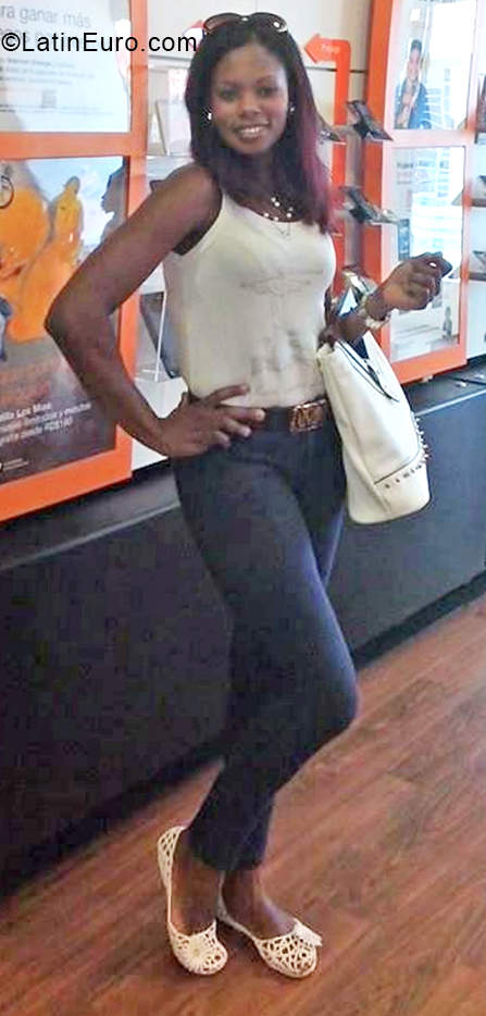 Date this passionate Dominican Republic girl Margarita from Puerto Plata DO39085