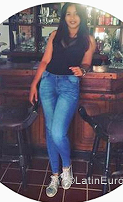 Date this foxy Dominican Republic girl Cleudys Franesca from La Vega DO38540