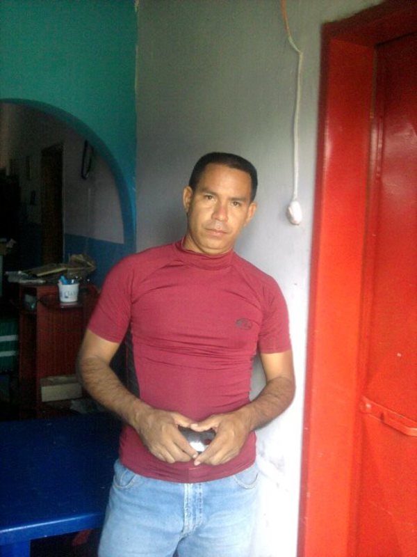 Date this lovely Venezuela man Roberto alvarez from Florida VE3386