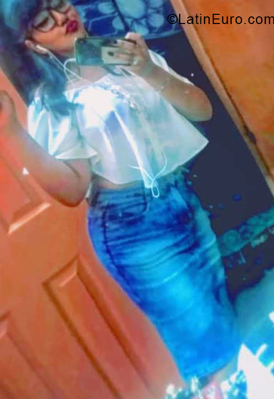 Date this beautiful Mexico girl Gema Hernndez C from Mexico City MX2033