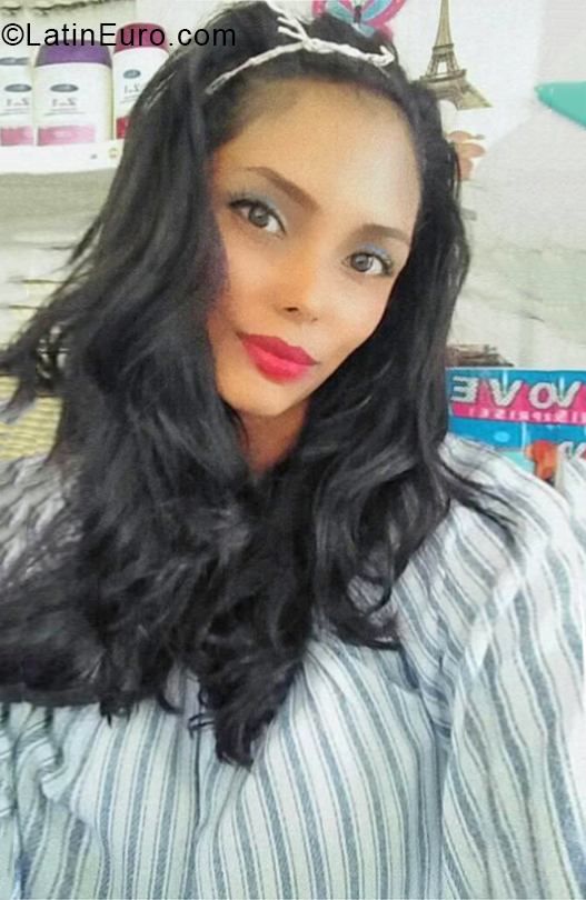 Date this sultry Venezuela girl Rosa from Portuguesa VE3418