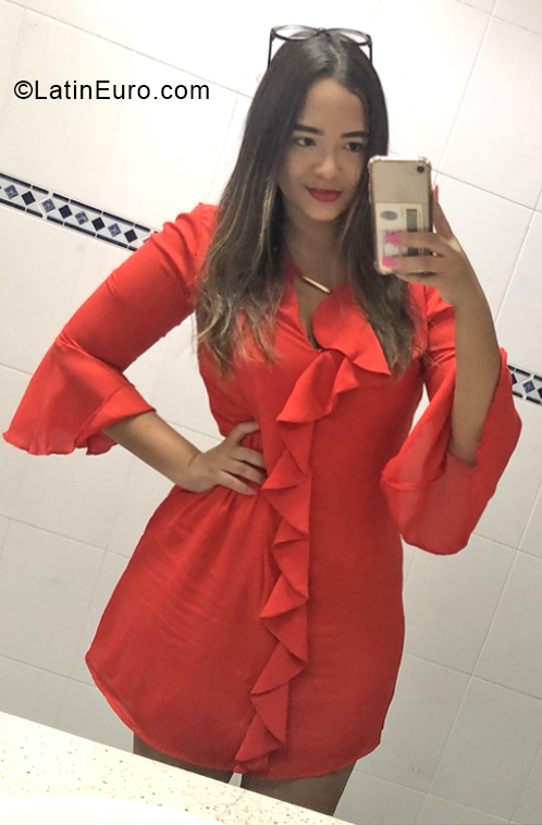 Date this delightful Colombia girl Sophie from Valledupar CO30496