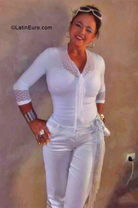 Date this athletic Colombia girl Maria from Tunja CO28392