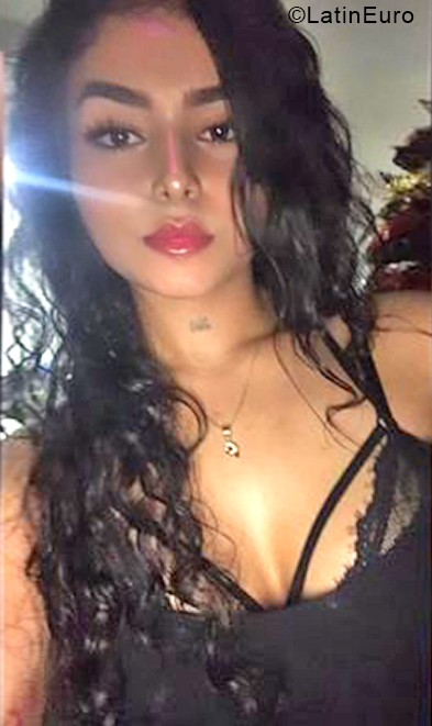 Date this sultry Colombia girl Valentina from Medellin CO28437