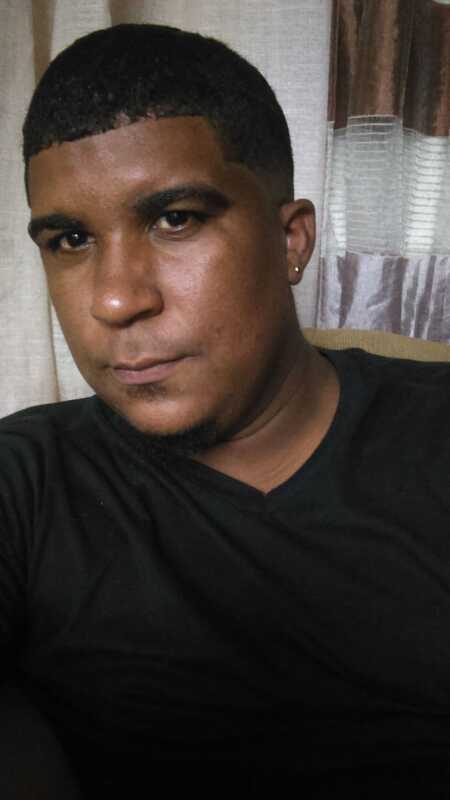 Date this happy Puerto Rico man Alberto tori from Higuey PR220