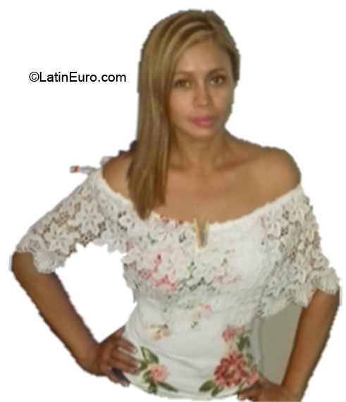 Date this delightful Ecuador girl Gloria from Quito EC612