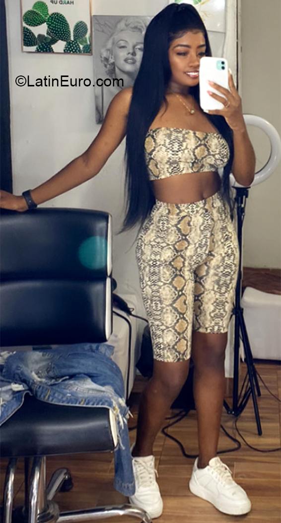 Date this fun Colombia girl Jensi from Cali CO28593