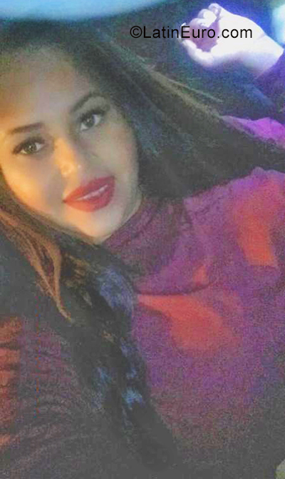 Date this passionate Dominican Republic girl Miguelina from Santo Domingo Este DO38819