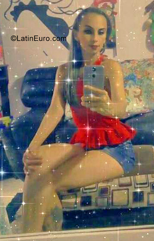 Date this lovely Colombia girl Diomar Lida from Armenia CO28761
