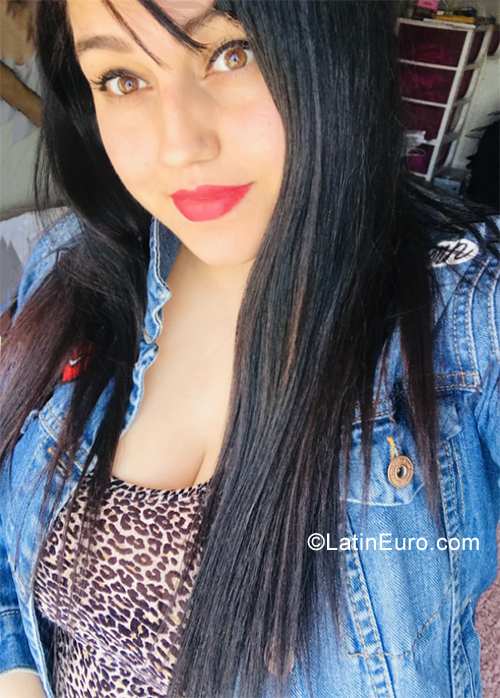 Date this attractive Chile girl Daphne robles from Valdivia CL216