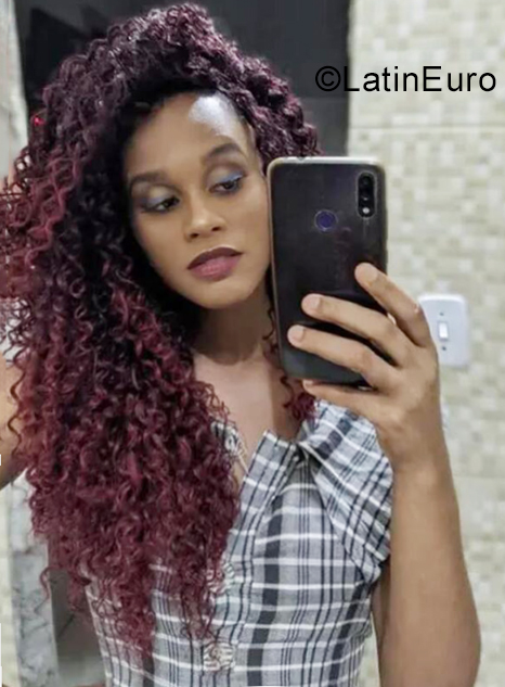 Date this sultry Brazil girl Luana from Sao Francisco Do Conde BR11271