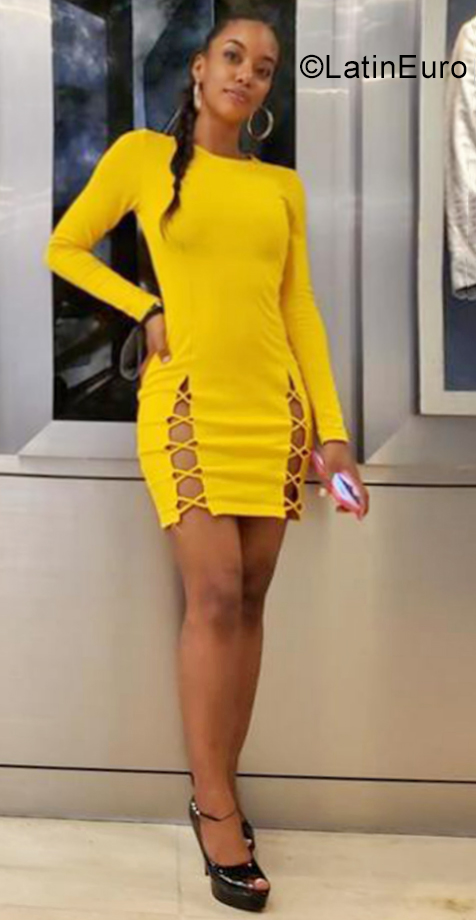 Date this happy Dominican Republic girl Fran from Cotui DO39011