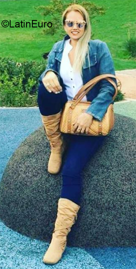 Date this good-looking Colombia girl Mechas from Manizales CO30168