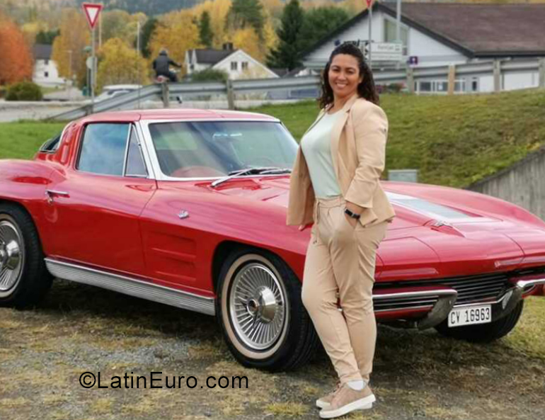 Date this pretty Norway girl Edlene from Meråker BR11298