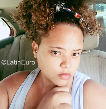 Date this georgeous Dominican Republic girl Micary from Santo Domingo DO39284