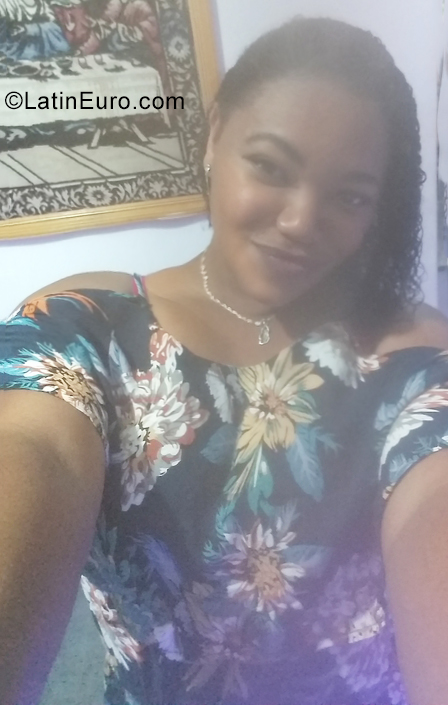 Date this sensual Brazil girl CRISTIANE from Rio de Janeiro - Macae BR11315