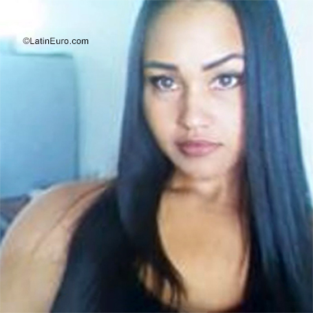 Date this hard body Venezuela girl Marianna from Guarenas VE3724