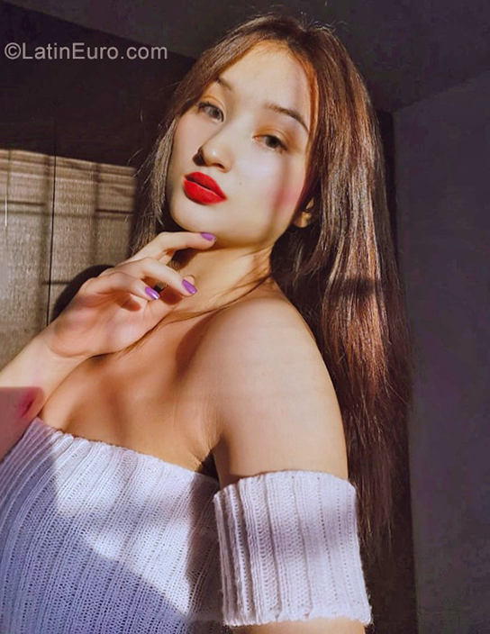 Date this delightful Colombia girl Carolina from Manizales CO29499