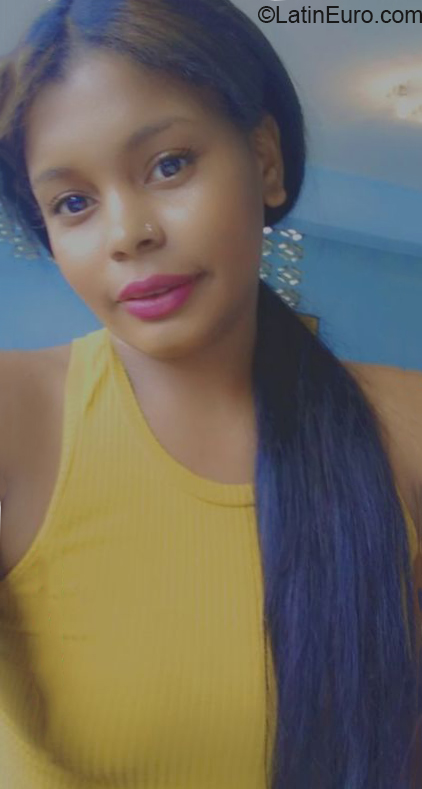 Date this exotic Dominican Republic girl Luisa from Santo Domingo DO39479