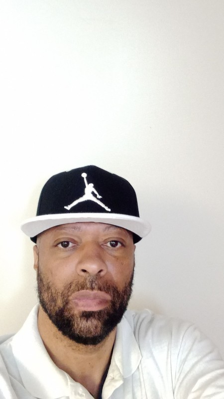 Date this young United States man Tony from New York City US21205