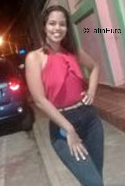 Date this nice looking Venezuela girl Alexia from Guarico VE3847