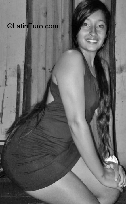 Date this athletic Colombia girl Maria Camila from Pereira CO29988