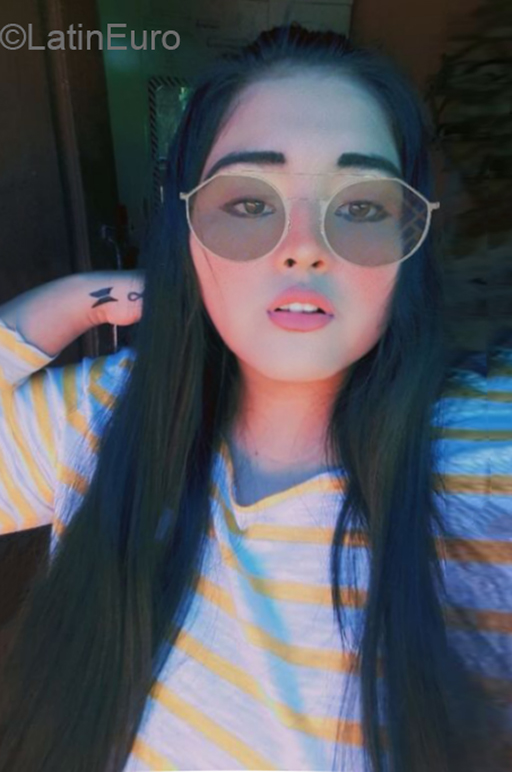 Date this hot Bolivia girl Abigail from Santa Cruz BO115