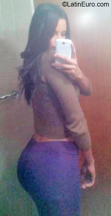 Date this happy Venezuela girl Virginia from Merida VE4119
