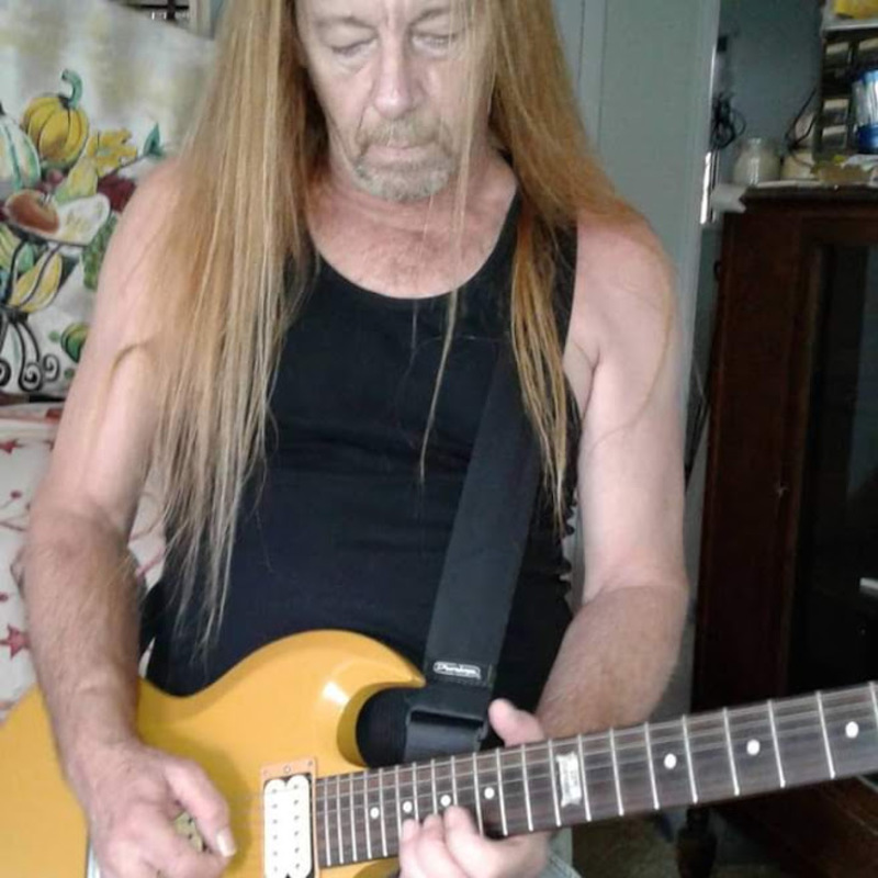 Date this foxy United States man Frenchdoc from Fullerton US21258