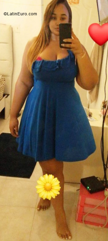 Date this gorgeous Dominican Republic girl Sam from Santo Domingo DO39778