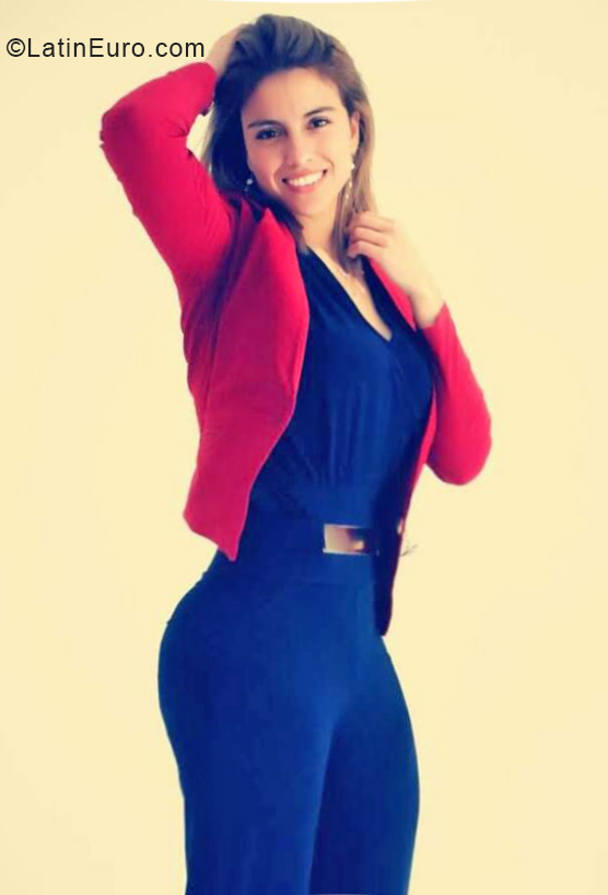 Date this sultry Colombia girl Luz Elena from Bogota CO30146